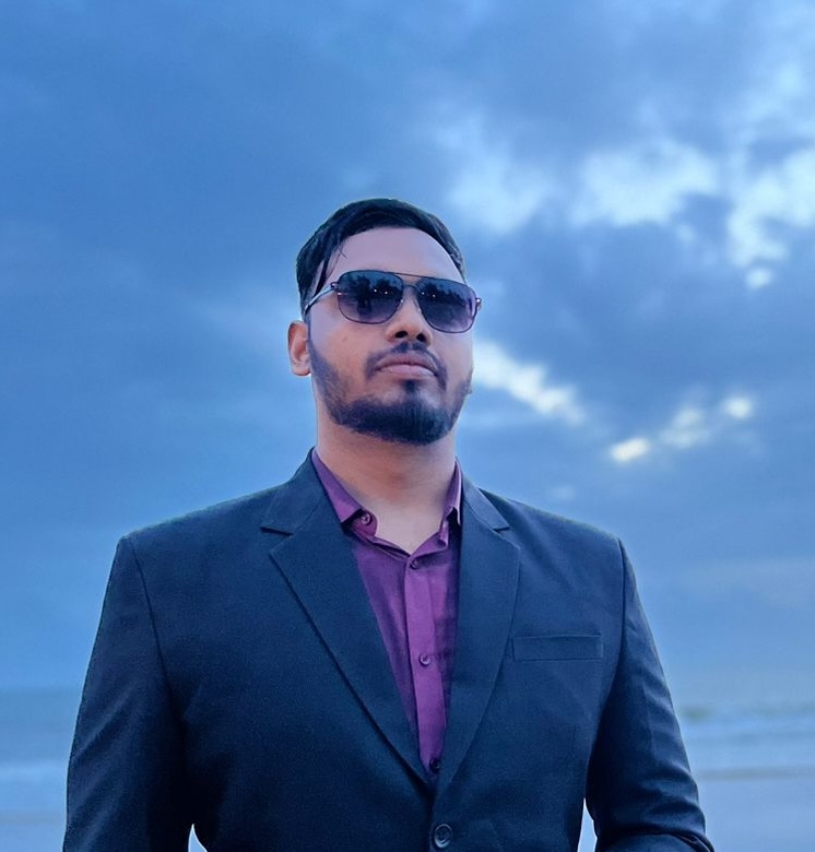 Aswin's personal headshot